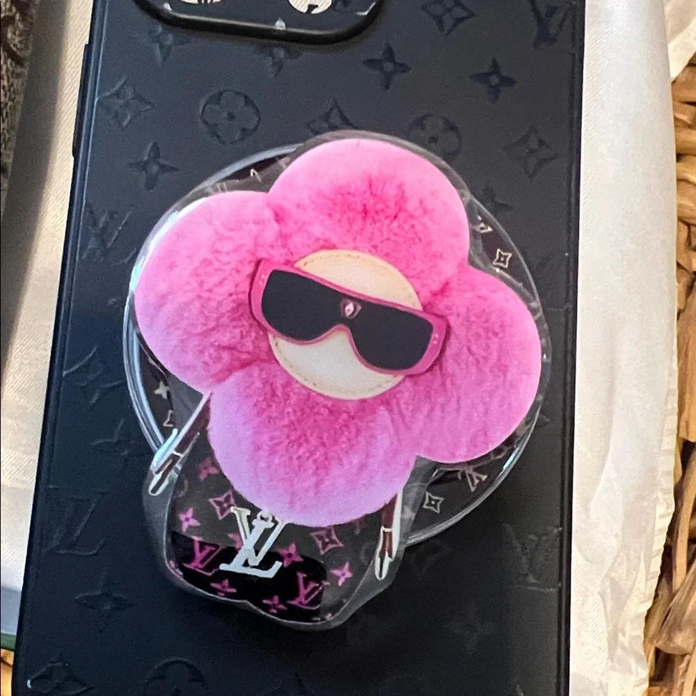 Phone Stand Pink Flower Accessory - Picture 1 of 6